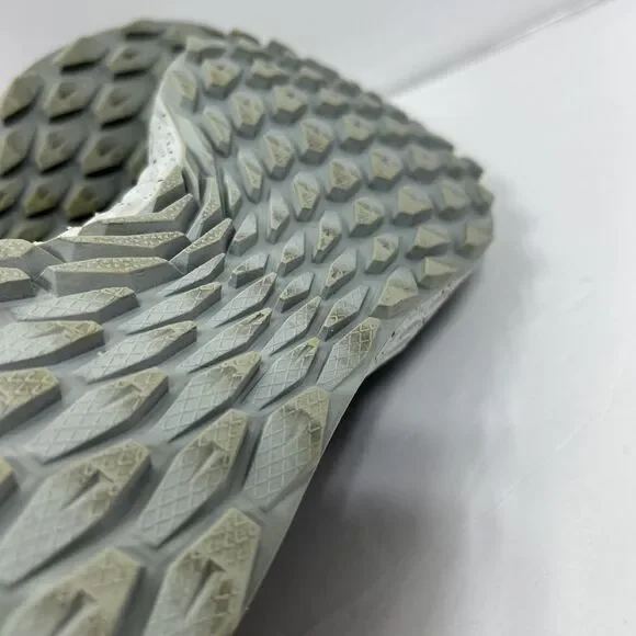 New Balance Fresh Foam Trailbuster Women's Size 8 Black Gray Purple Trails Hike - Picture 7 of 15